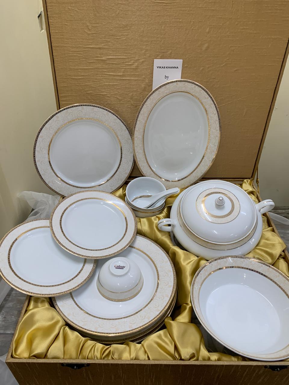 Vanish Gold 35-Piece Luxury Dinner Set