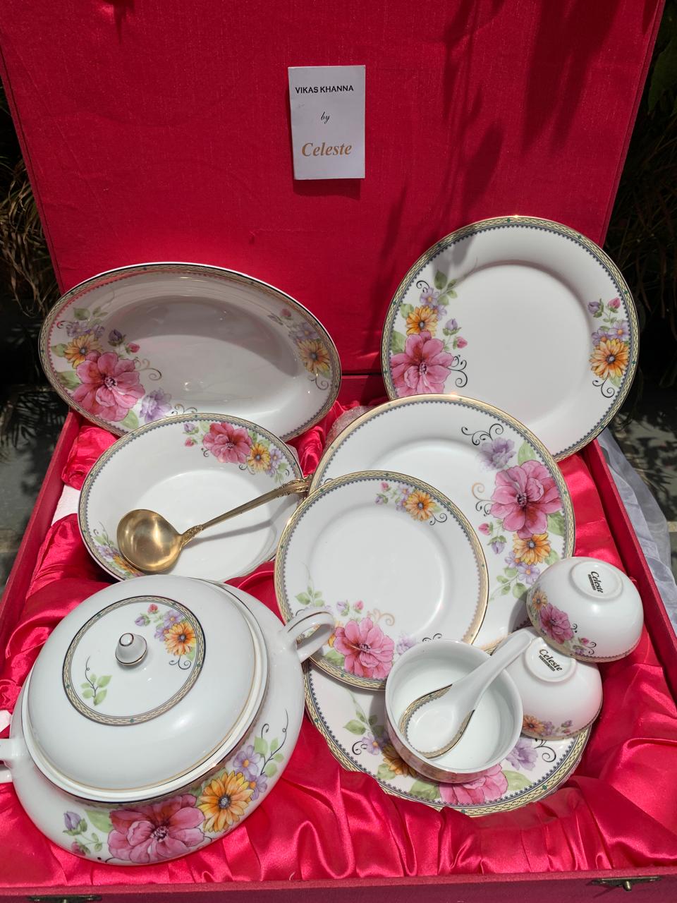 Pink Floral Gold 35-Piece Luxury Dinner Set | Celeste Artesano